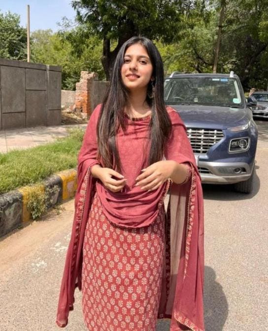 Call Girls in Zirakpur