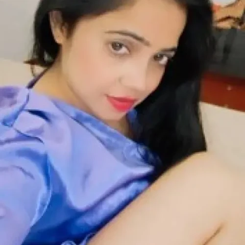 female Call Girls in Zirakpur